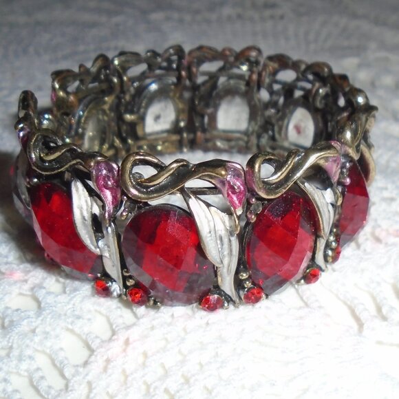 Fairy tale bracelet - Picture 1 of 4